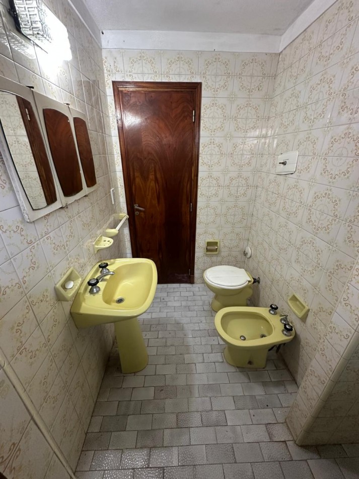 CASA EN VENTA EN VILLA GESELL 