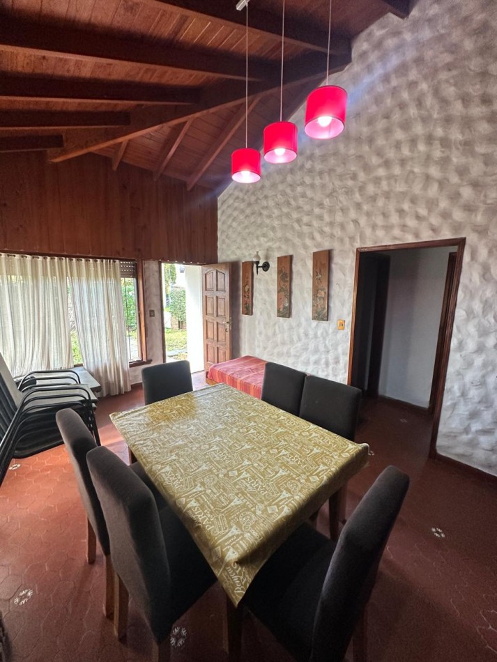 CASA EN VENTA EN VILLA GESELL 