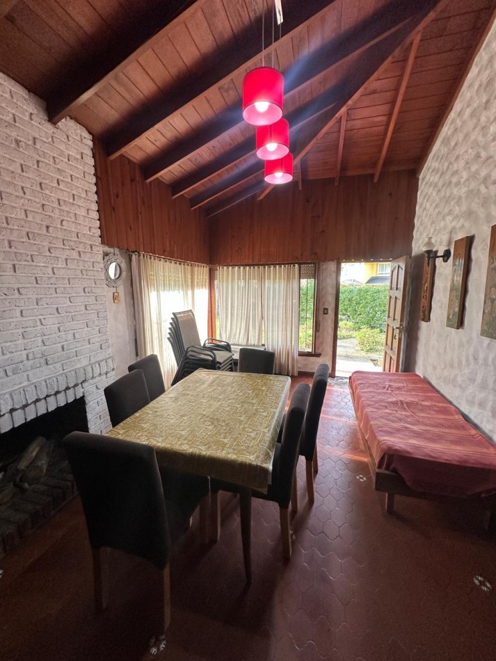 CASA EN VENTA EN VILLA GESELL 