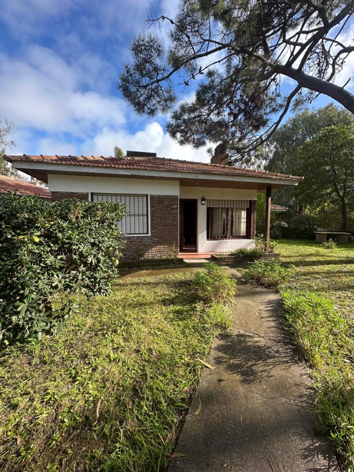 CASA EN VENTA EN VILLA GESELL 