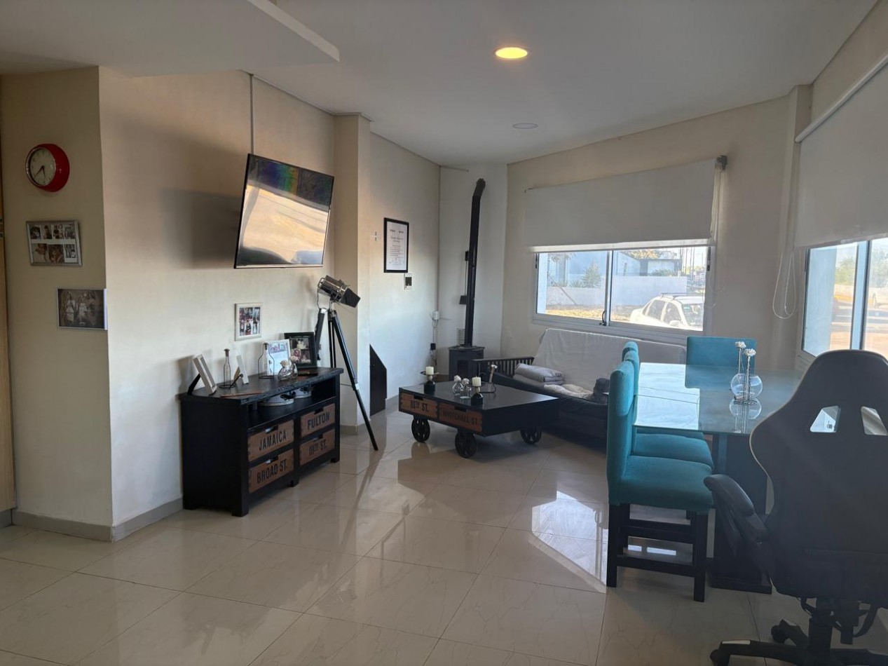 DEPARTAMENTO MODERNO FRENTE AL MAR