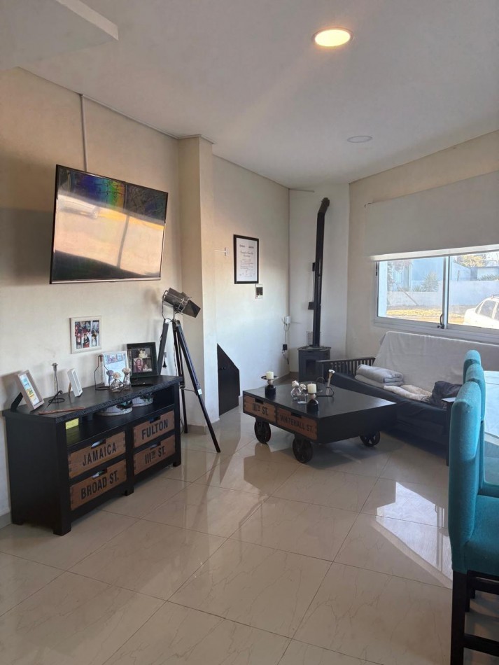 DEPARTAMENTO MODERNO FRENTE AL MAR