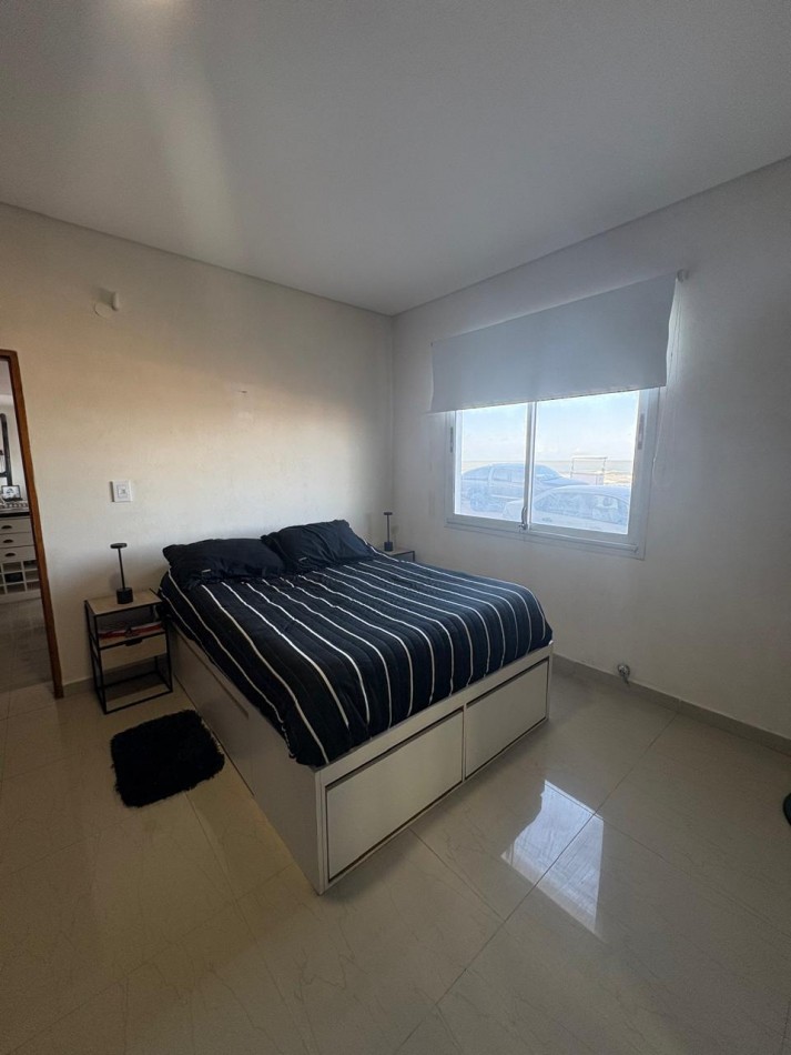 DEPARTAMENTO MODERNO FRENTE AL MAR