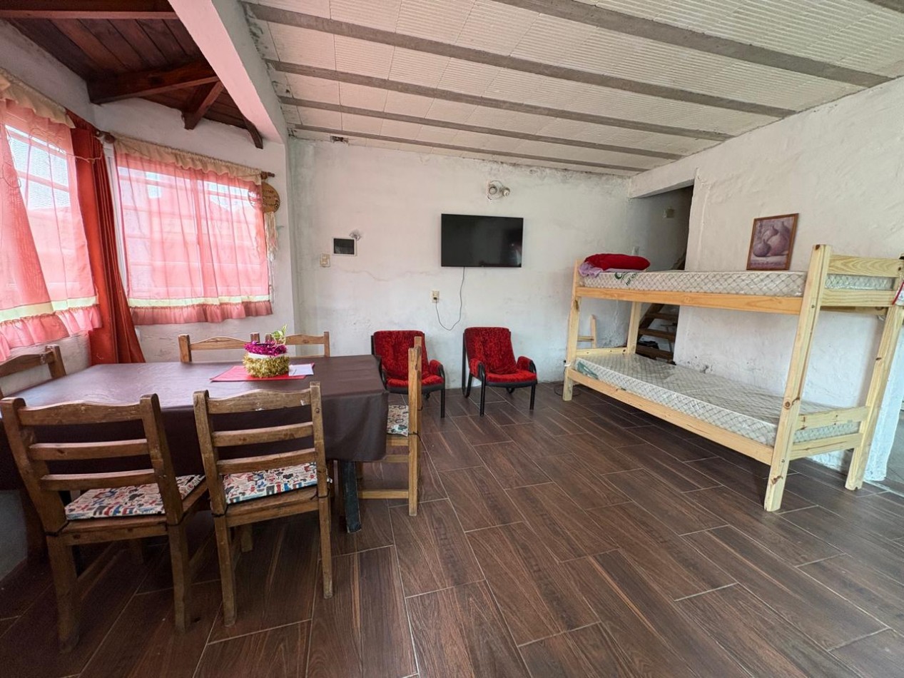 CASA DE 3 AMB,+DEPTO DE 3 AMB. NUEVO + MONOAMBIENTE