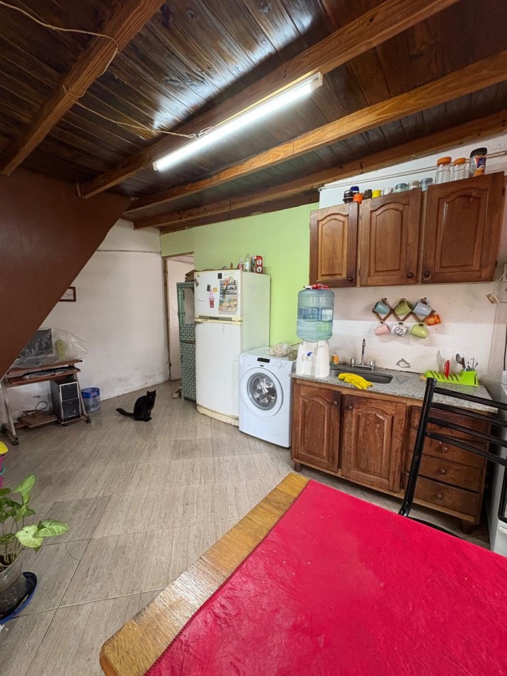 CASA DE 3 AMB,+DEPTO DE 3 AMB. NUEVO + MONOAMBIENTE