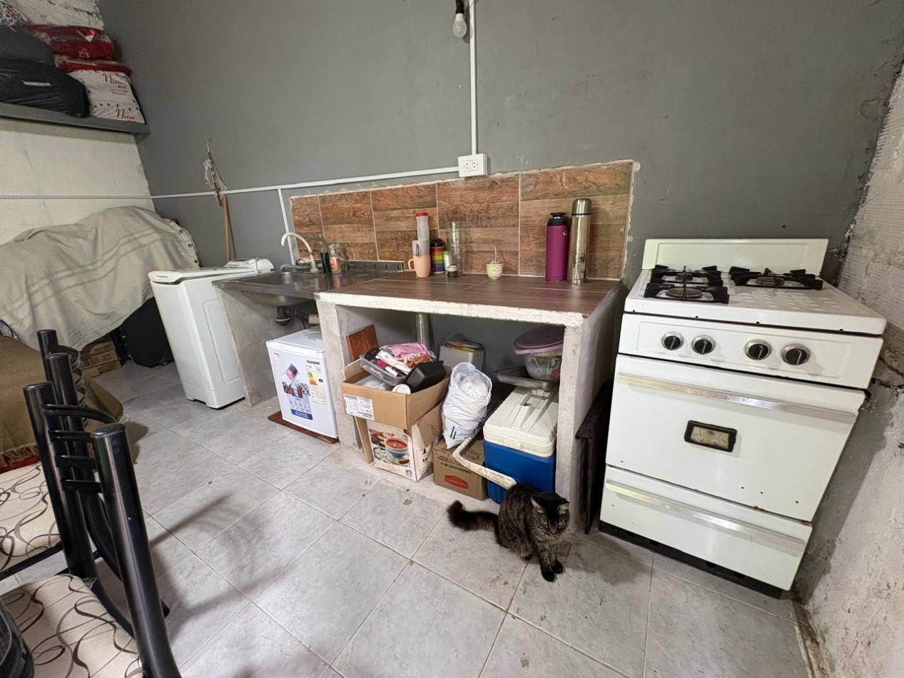 CASA DE 3 AMB,+DEPTO DE 3 AMB. NUEVO + MONOAMBIENTE