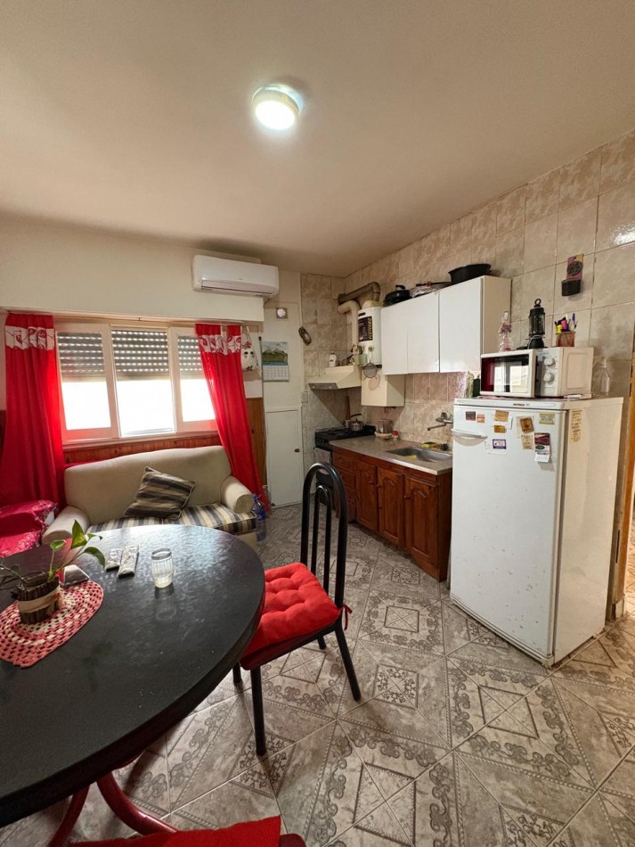 Departamento de 2 amb. con cochera