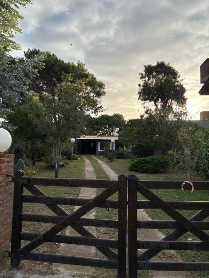 CASA EN LOTE PROPIO
