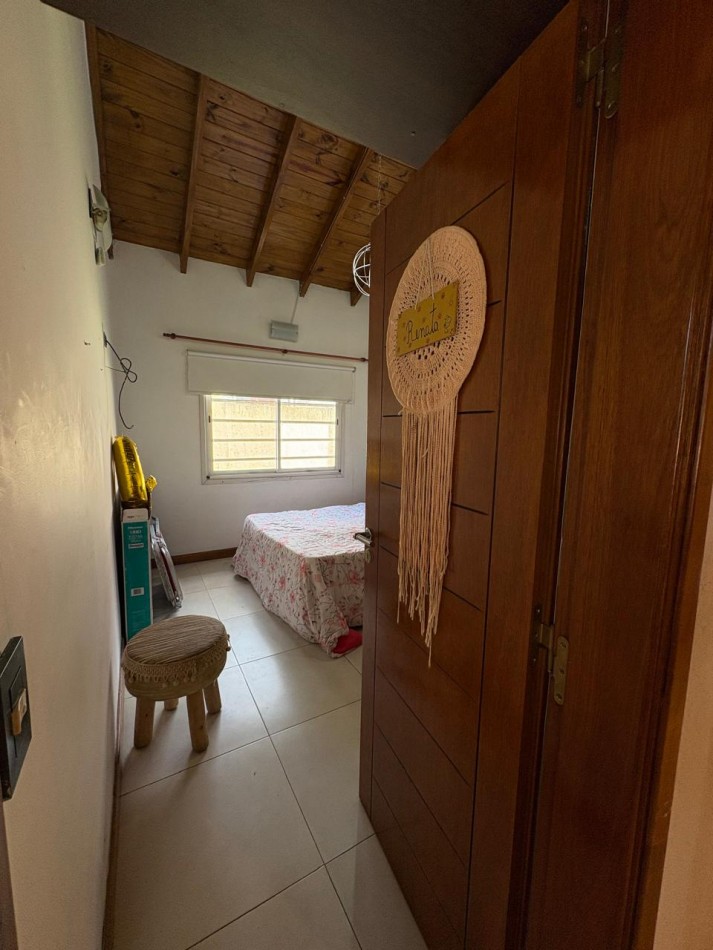 CASA TIPO CHALET EN ZONA RESIDENCIAL