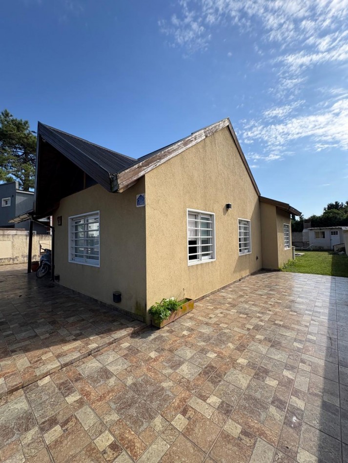CASA TIPO CHALET EN ZONA RESIDENCIAL