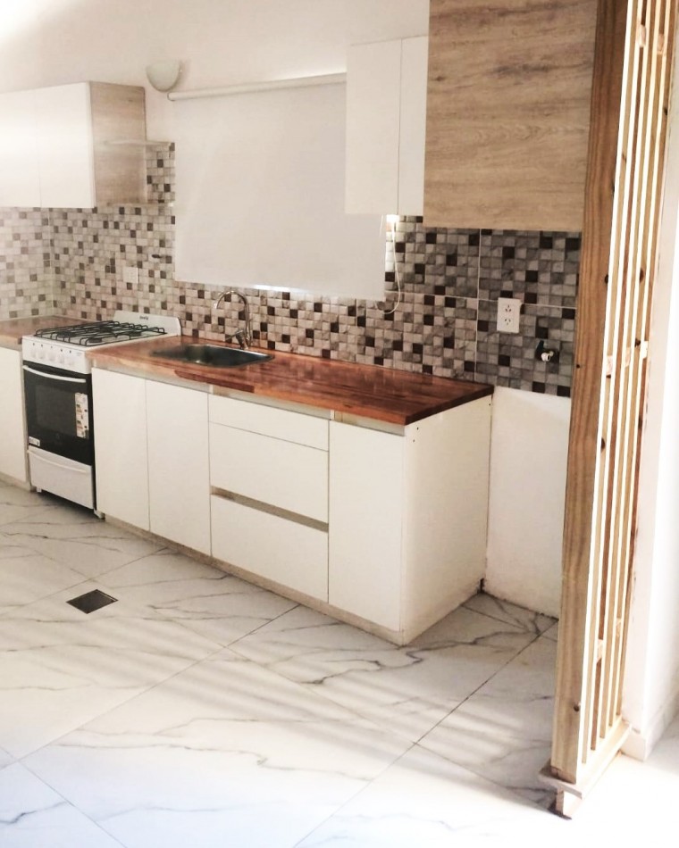 CASA TIPO CHALET EN ZONA RESIDENCIAL