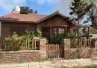 CASA TIPO CHALET + DEPTO DE 2 AMBIENTES